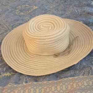 NWOT Croft and Barrow straw hat